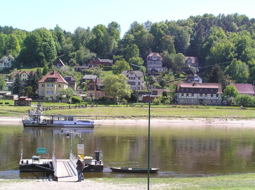 Hotel Saechsisches Haus Berggiesshübel Eksteriør billede