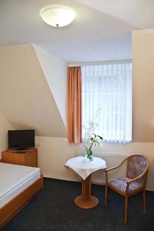 Hotel Saechsisches Haus Berggiesshübel Værelse billede