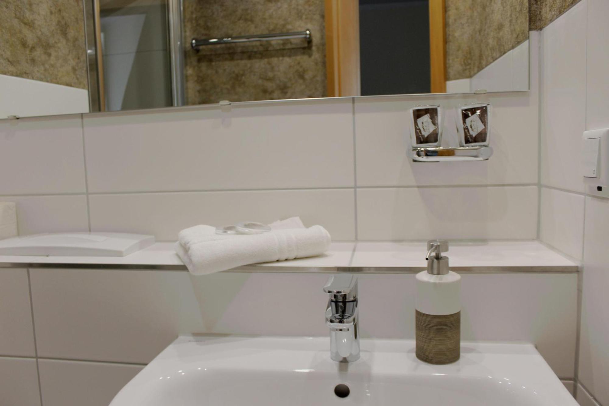 Hotel Saechsisches Haus Berggiesshübel Eksteriør billede