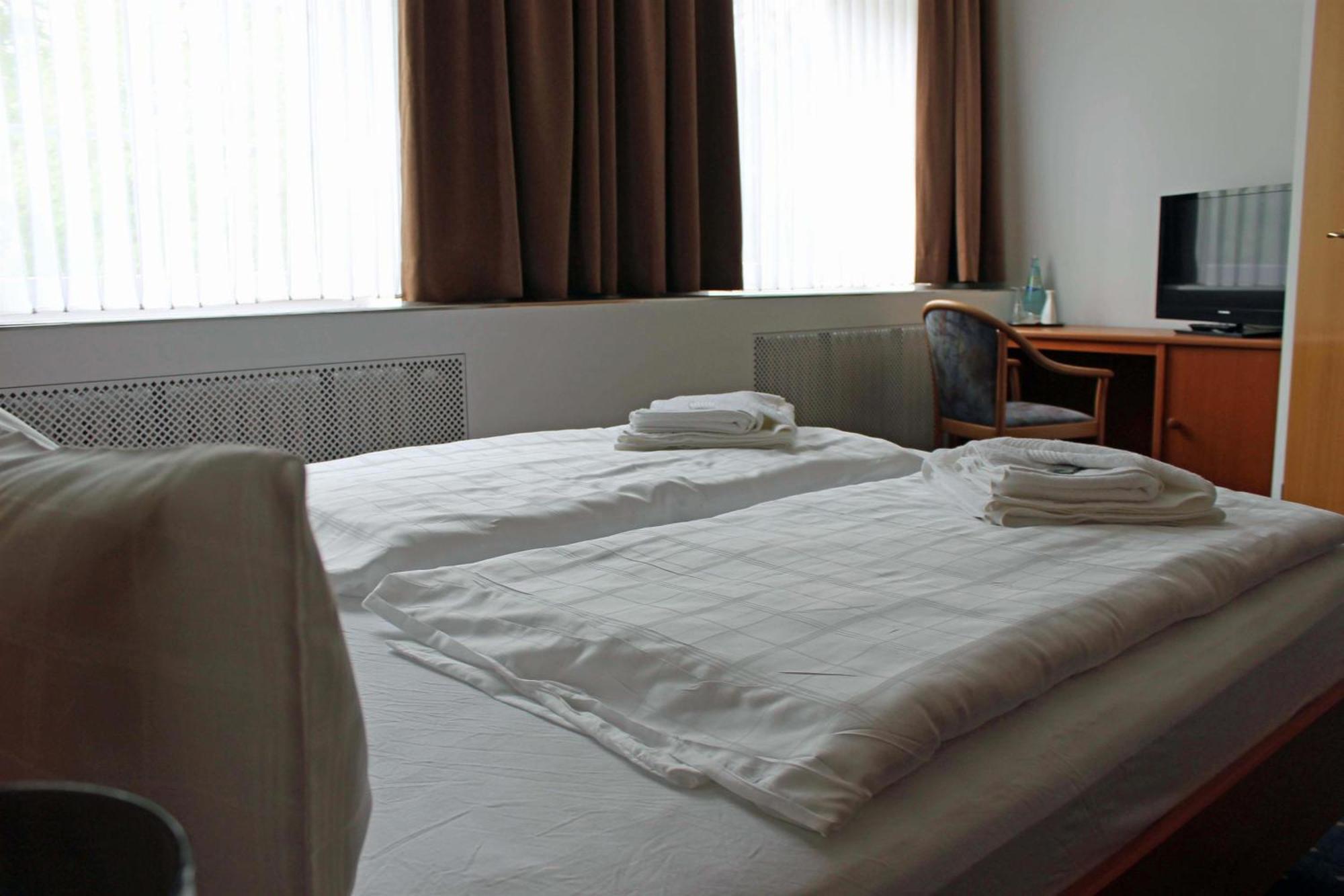 Hotel Saechsisches Haus Berggiesshübel Eksteriør billede