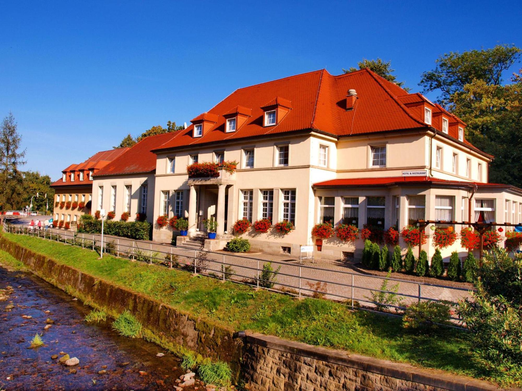 Hotel Saechsisches Haus Berggiesshübel Eksteriør billede
