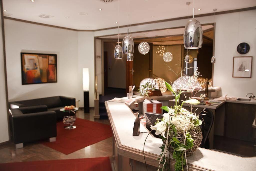 Hotel Saechsisches Haus Berggiesshübel Eksteriør billede
